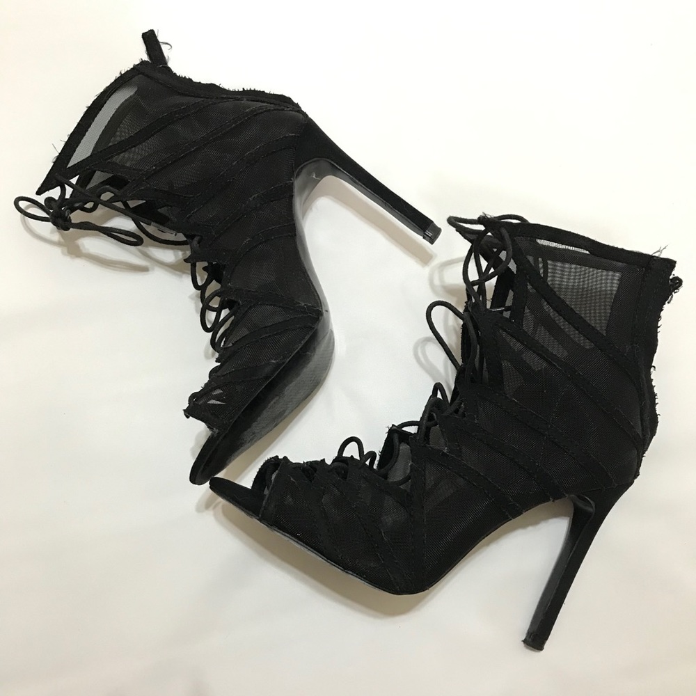 Zara Black Ankle Heels Lace Up Heels Women’s Size 7